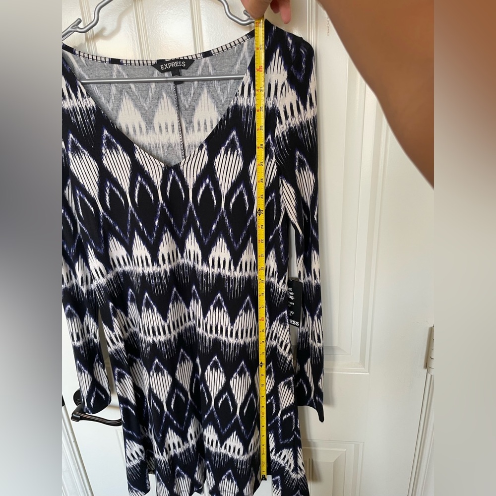 Beautiful Express Dress - NEW!! - Picture 6 of 10